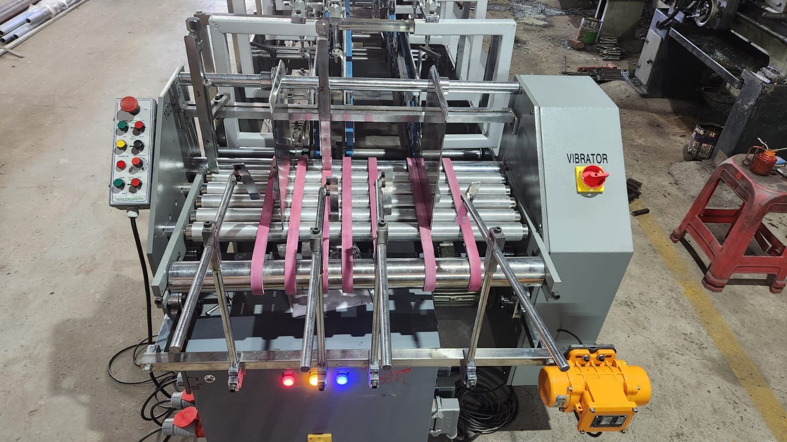 Gluing Machine